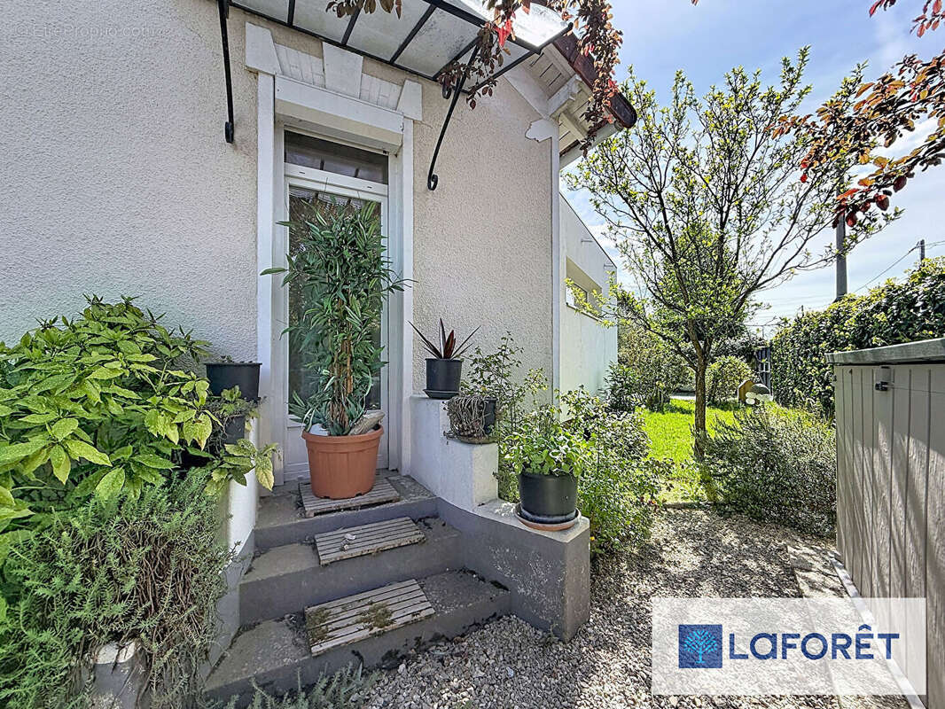 Maison à CHAMPIGNY-SUR-MARNE