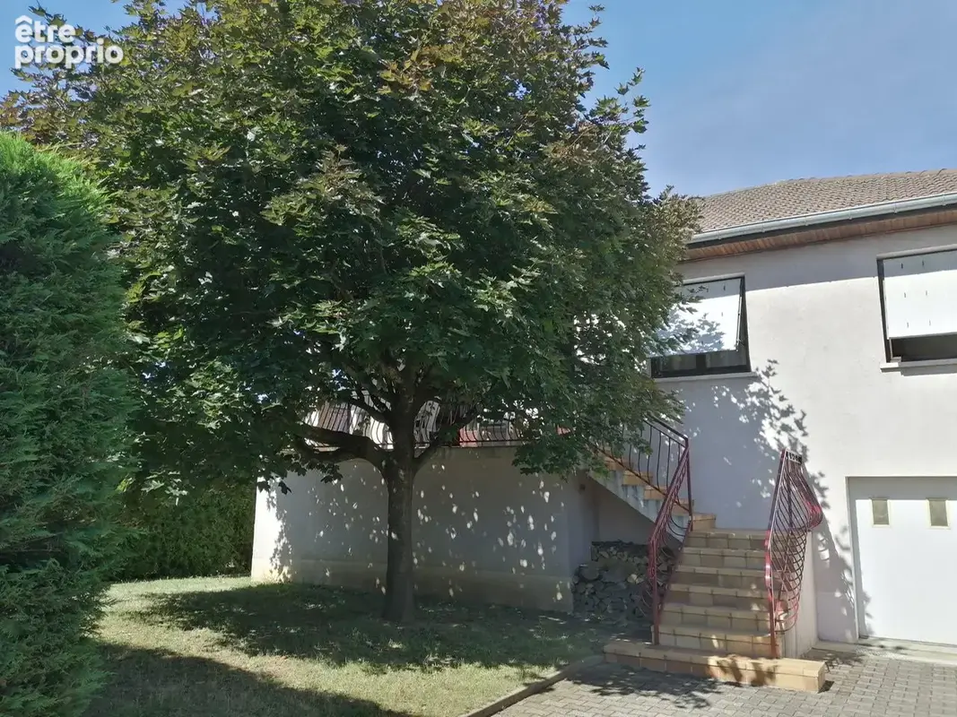 Maison à MEYZIEU