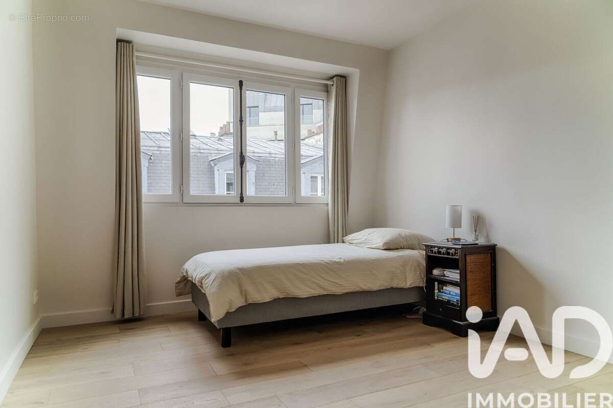 Photo 8 - Appartement à PARIS-8E