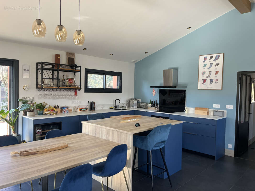 Maison à VENDAYS-MONTALIVET