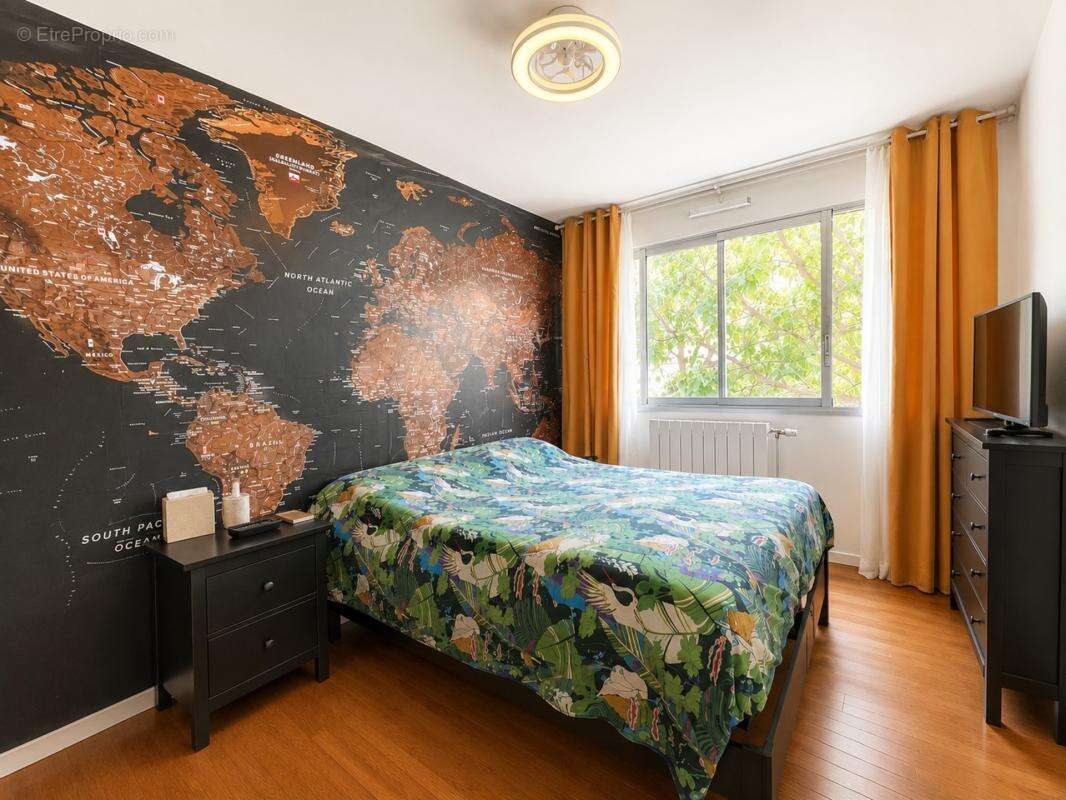 Appartement - 5 pièces - Vue Parc - Cave - Parking - Piscine - Tennis - Parc - Ligne 5 Tramway - Proche Parc Montcalm - photo 8