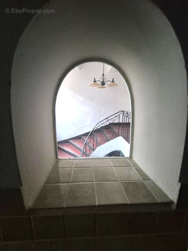 Appartement à COTIGNAC