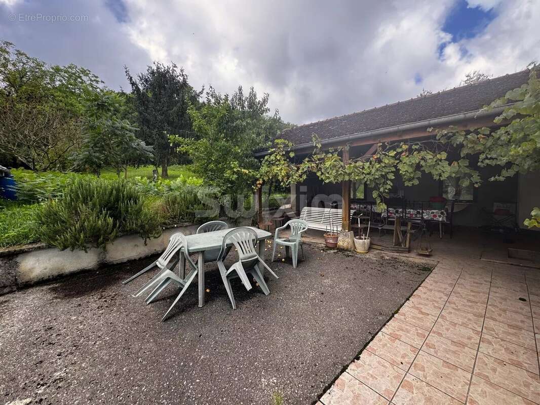 Maison à LUCY-LE-BOIS