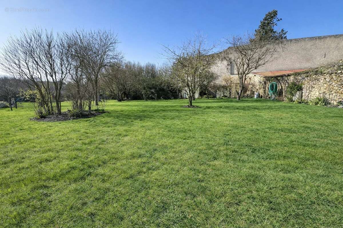 Maison à FONTENAY-TRESIGNY