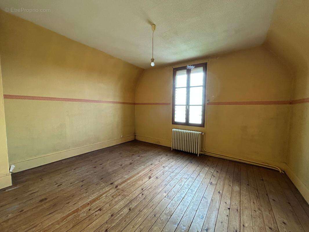 Maison à SAINT-JUST-EN-CHAUSSEE