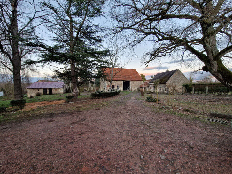 Maison à SAINT-POURCAIN-SUR-SIOULE