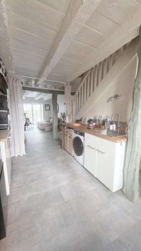Maison 3 m² à Mauriac  - photo 3