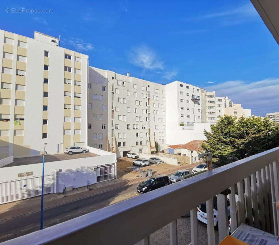 Appartement Saint Jean De Monts 1 pièce(s) 30.52 m2 - 112500  TTC - photo 9