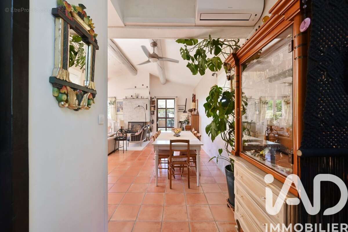 Photo 6 - Maison à CUGES-LES-PINS