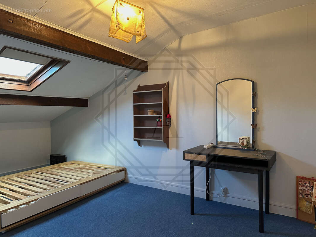 Maison à VILLENEUVE-LES-SABLONS