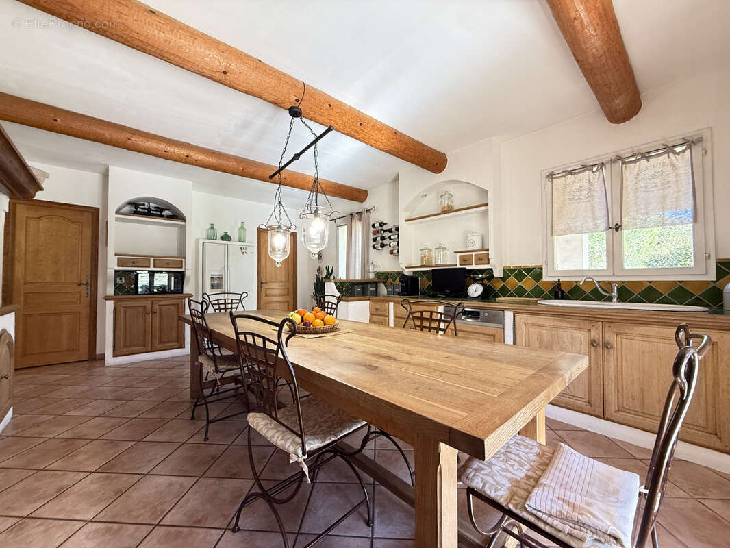 Maison à MEYRARGUES