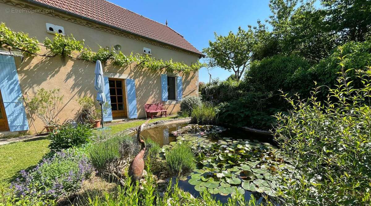 Maison à SAINTE-ALVERE