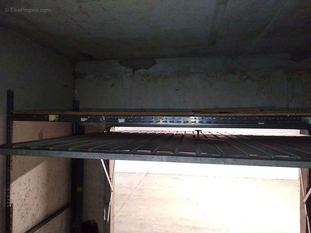 Parking à PARIS-12E