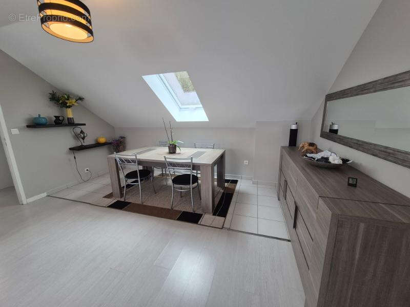 Appartement à EPERNON