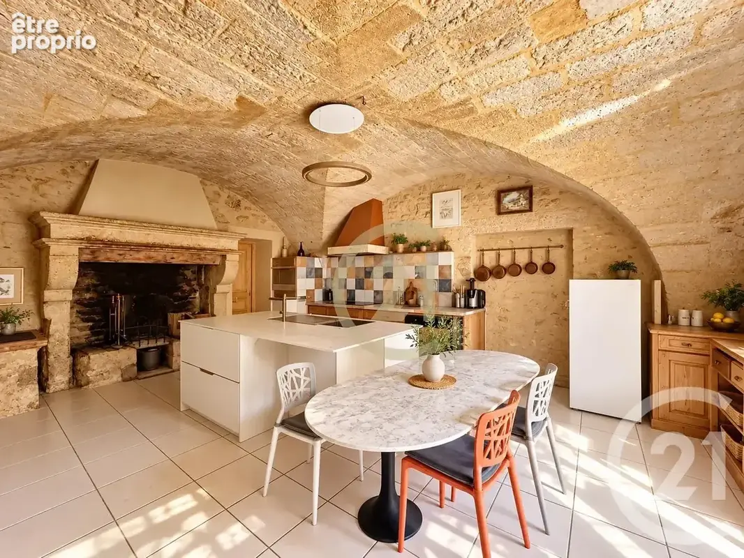 Maison 8 pièces 309 m² à vendre à Remoulins (30210) - photo 6