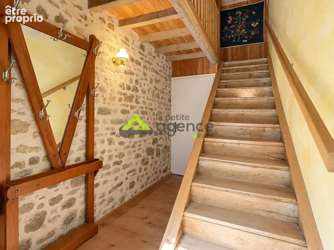 Belle propriété en pierres avec grange, verger, source et bo - photo 6