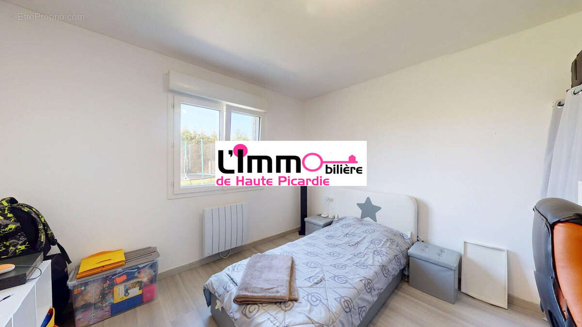 Chambre 2 - Maison à DOMPIERRE-BECQUINCOURT