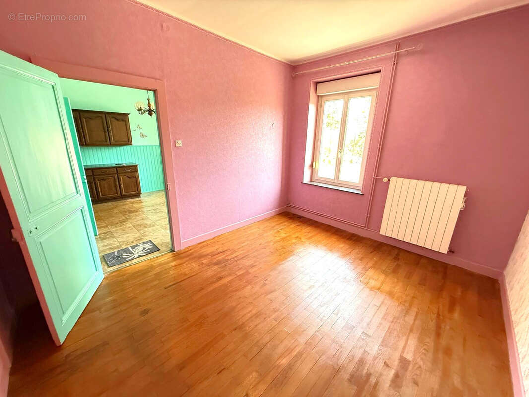 Maison à SAINTE-MARIE-AUX-CHENES