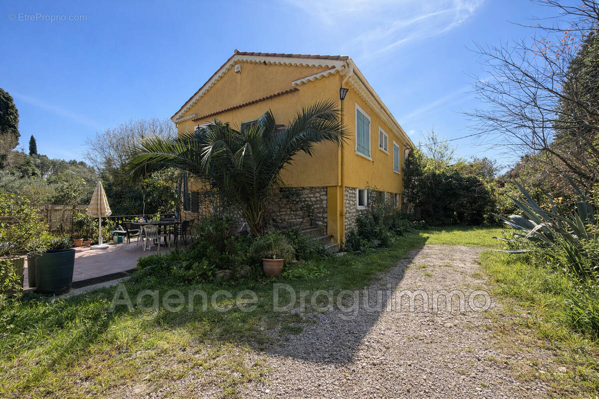 Maison à DRAGUIGNAN