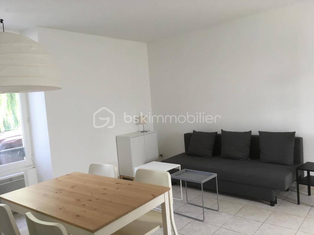 Appartement à CORBEIL-ESSONNES