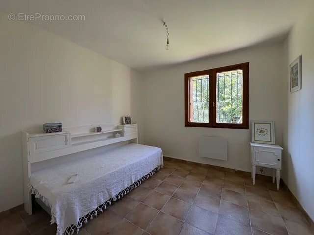 Maison à MONTELIMAR