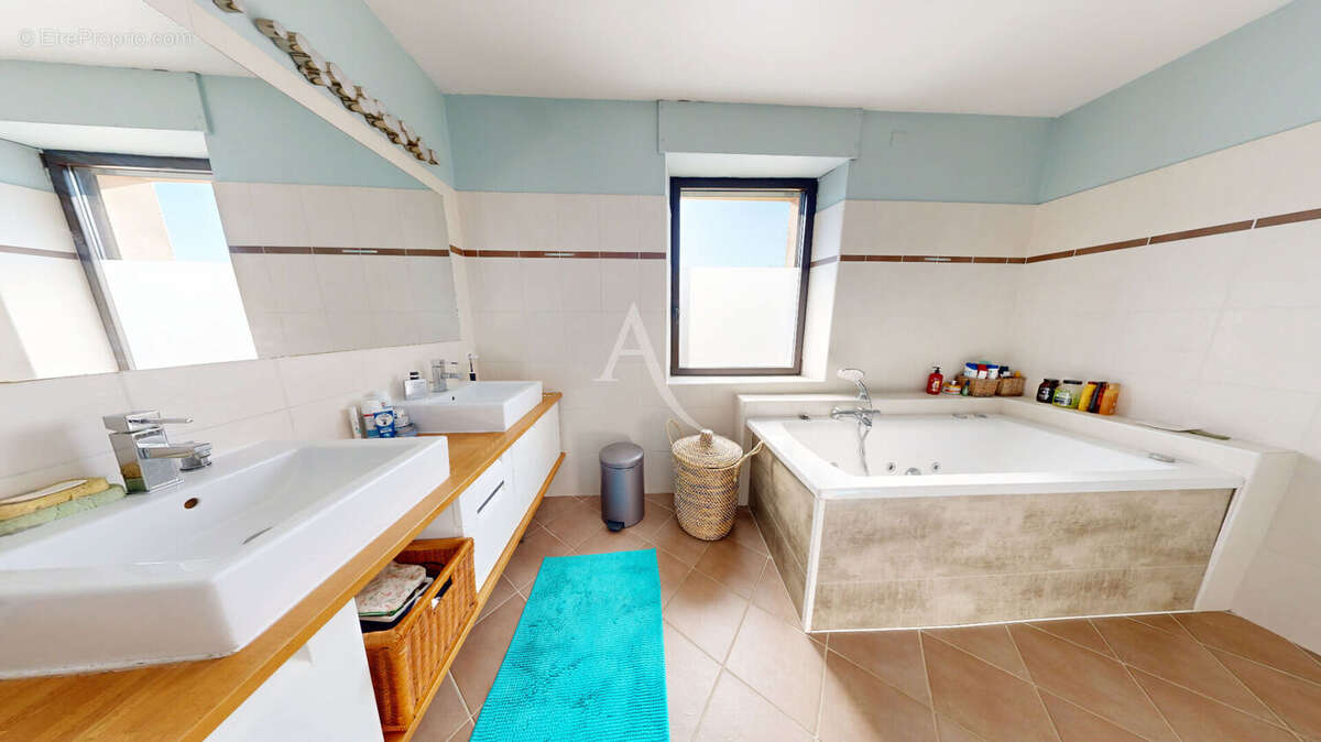 COURSAN - Superbe maison intemporelle aux portes de Narbonne ! - photo 15