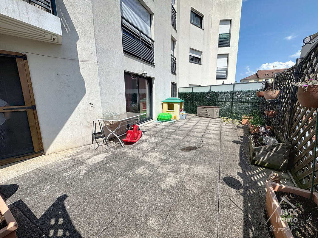 Appartement à VAULX-EN-VELIN