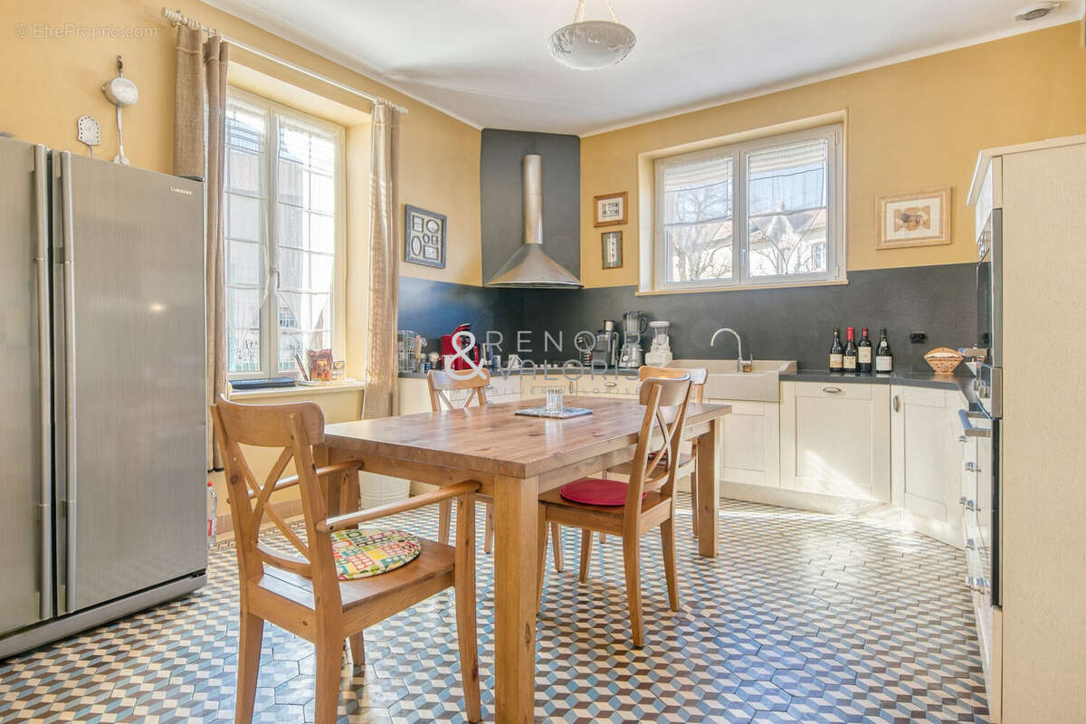 Maison à DOMEVRE-SUR-VEZOUZE