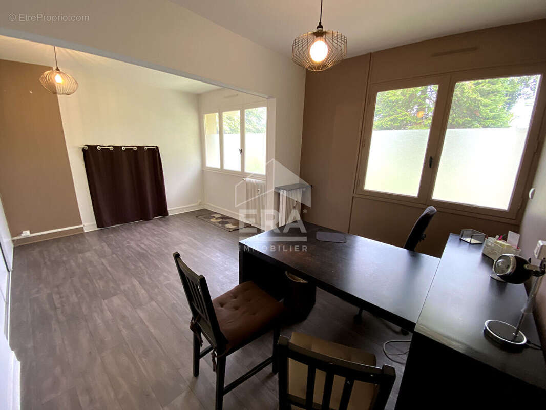 Appartement à SAINT-FARGEAU-PONTHIERRY