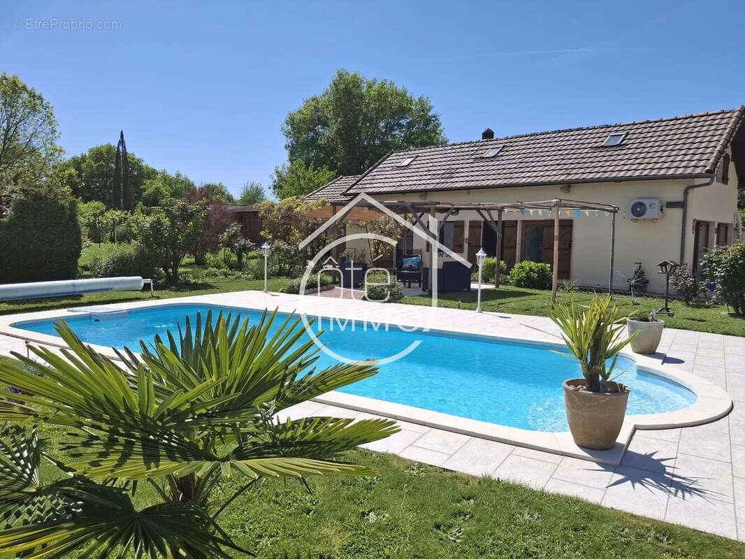 Maison à MOULEYDIER