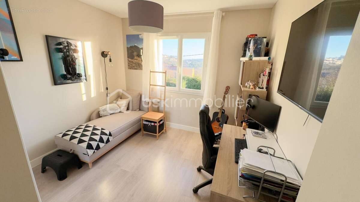 Maison à VEYRE-MONTON