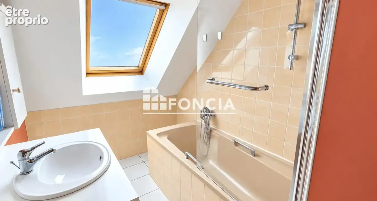 Château-thierry – ensemble immobilier avec 3 appartements, cour, jardin et nombreuses dépendances - photo 13
