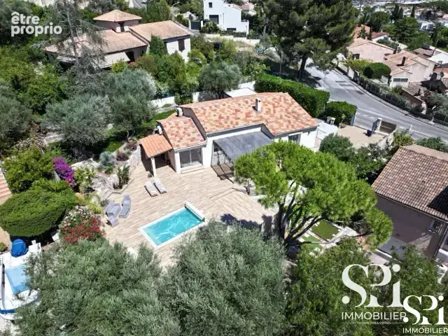LA VALETTE NORD- Maison 4 chambres - piscine - Plain-pied - photo 16