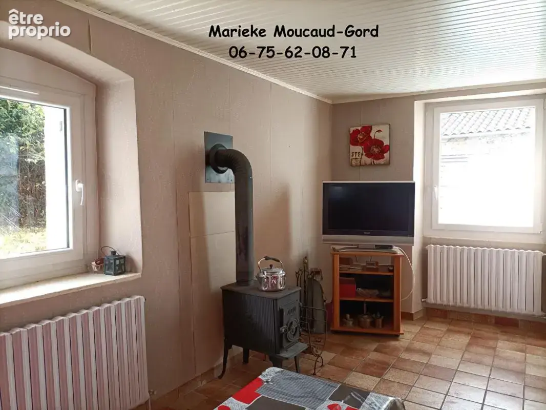 Belle petite maison à Valprivas 70 m² deux chambres et jardin 92 000 - photo 10