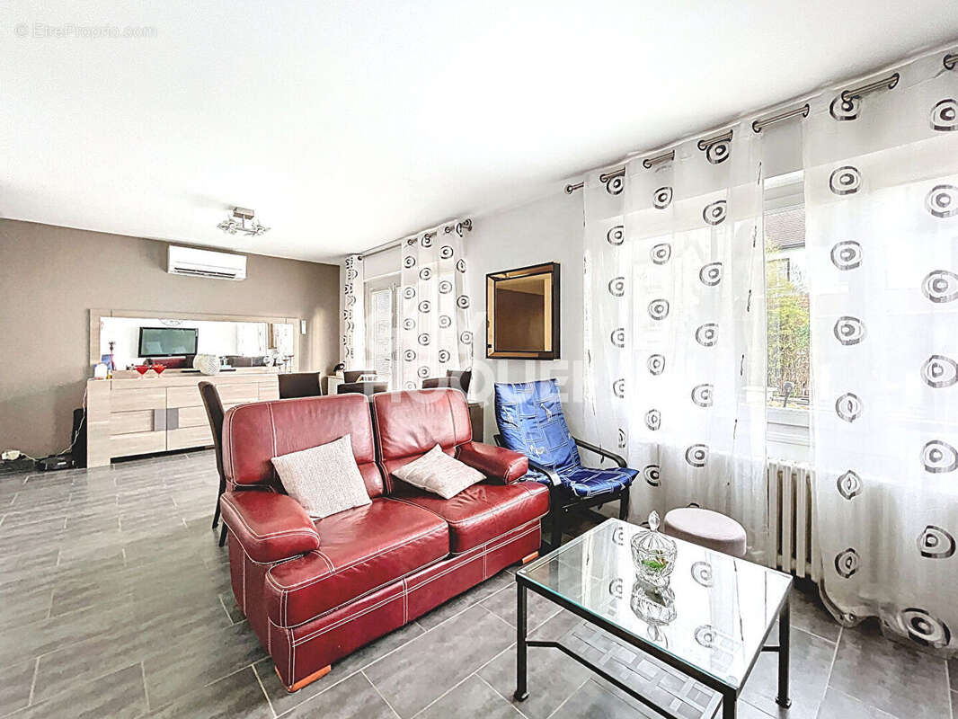 Maison à L'HAY-LES-ROSES