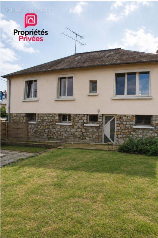 Maison à PORT-BRILLET