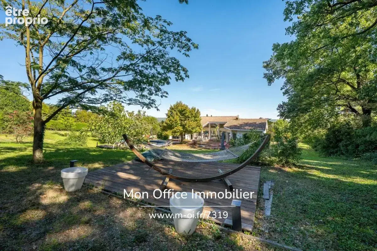 Référence : 7319-NGU - Maison 10 pièces - 5 chambres - deux studios - piscine - 380m2 habitables et 223m2 de sous-sol / garages - photo 4