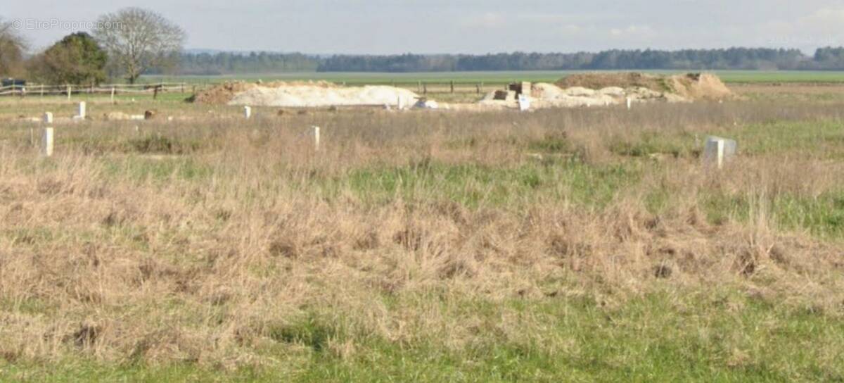 Terrain à SEPT-SAULX