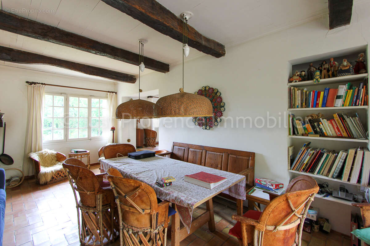 Maison à SUZETTE