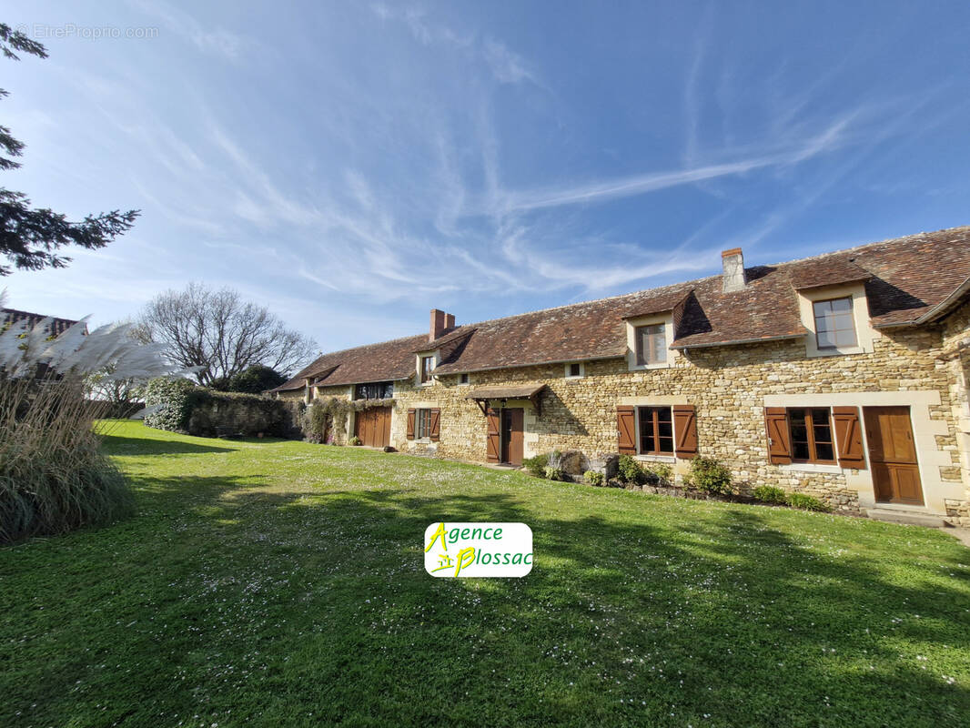 Maison à CHATELLERAULT