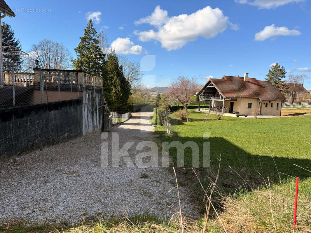 Terrain à PANNESSIERES