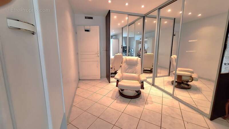 Appartement à MARSEILLE-4E