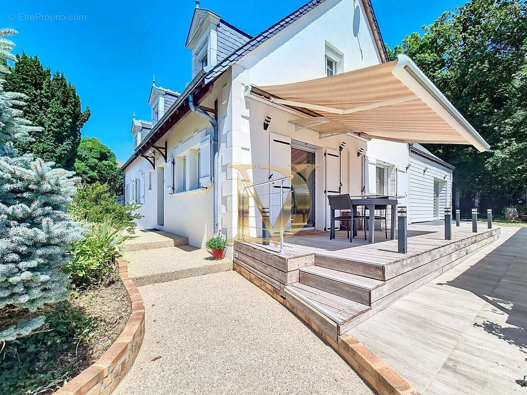 Maison à LA CROIX-EN-TOURAINE