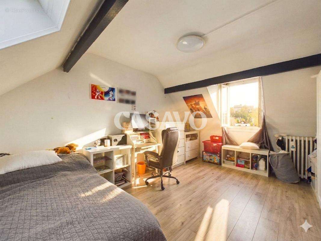 Maison à LE PERREUX-SUR-MARNE