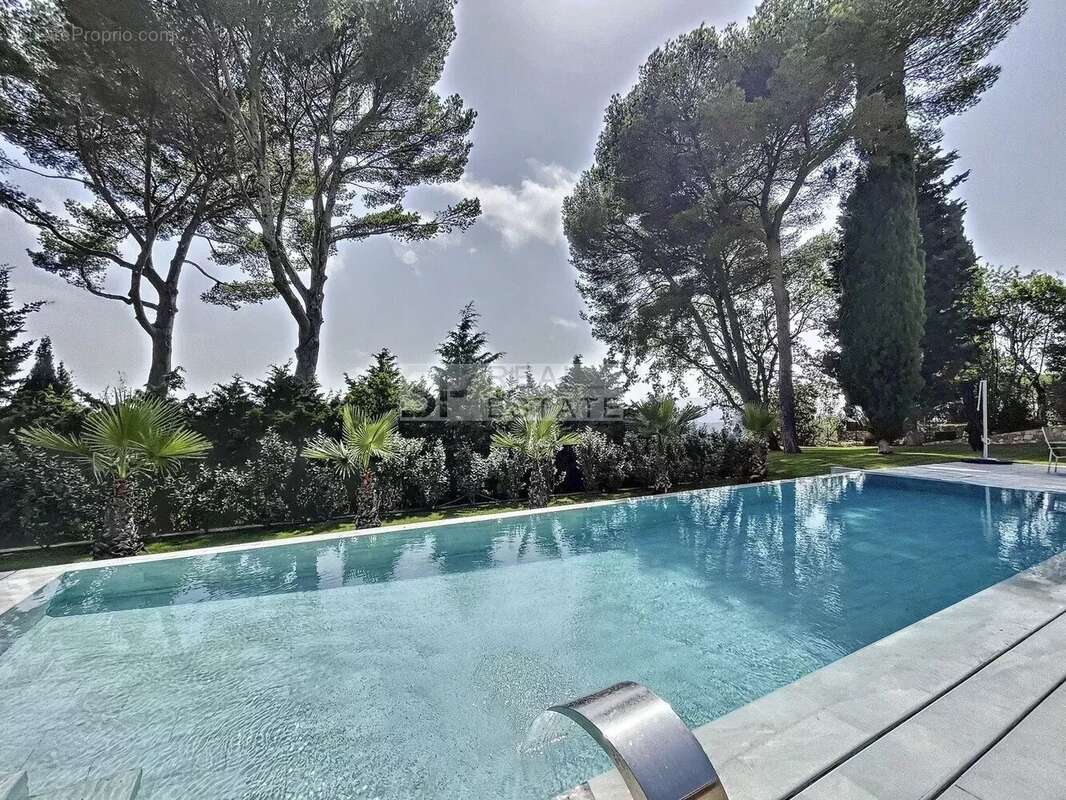 Maison à MOUGINS