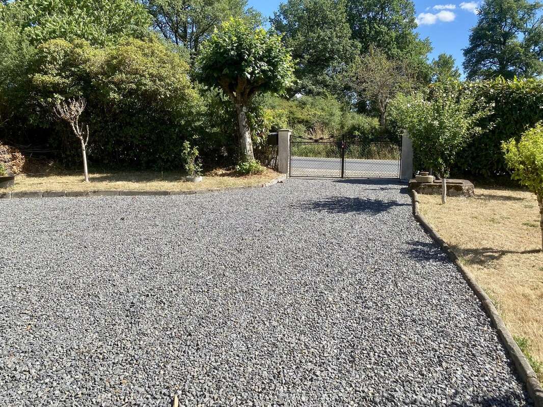 Une superbe propriété de campagne offrant espace, tranquillité et des vues - photo 16