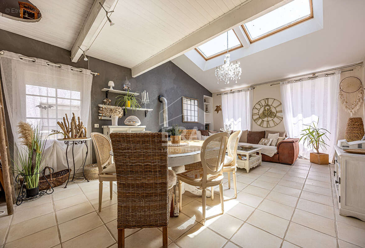 Maison en pierre Salles Sur Mer - photo 8