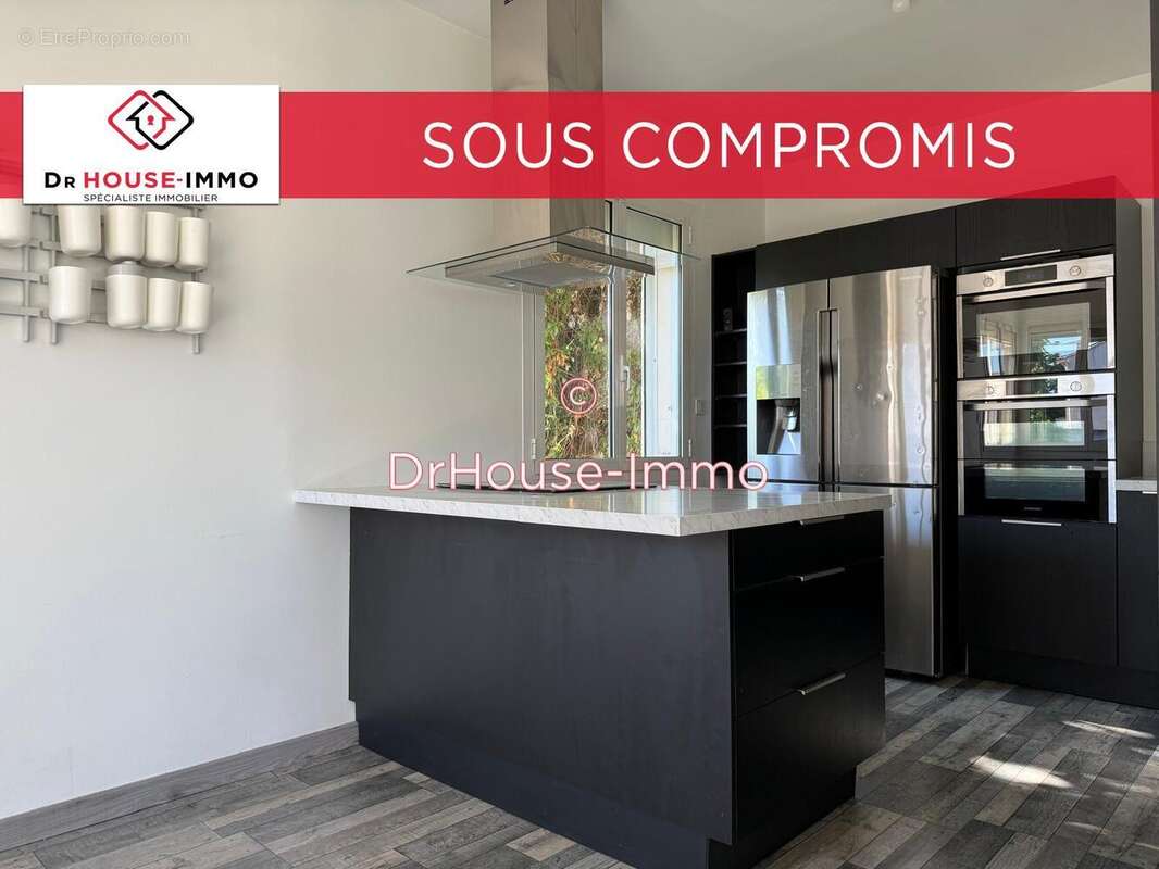 Maison à SAINT-VICTORET