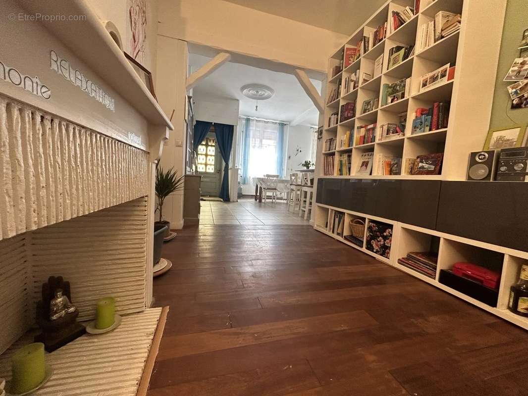 Maison à GOUZEAUCOURT