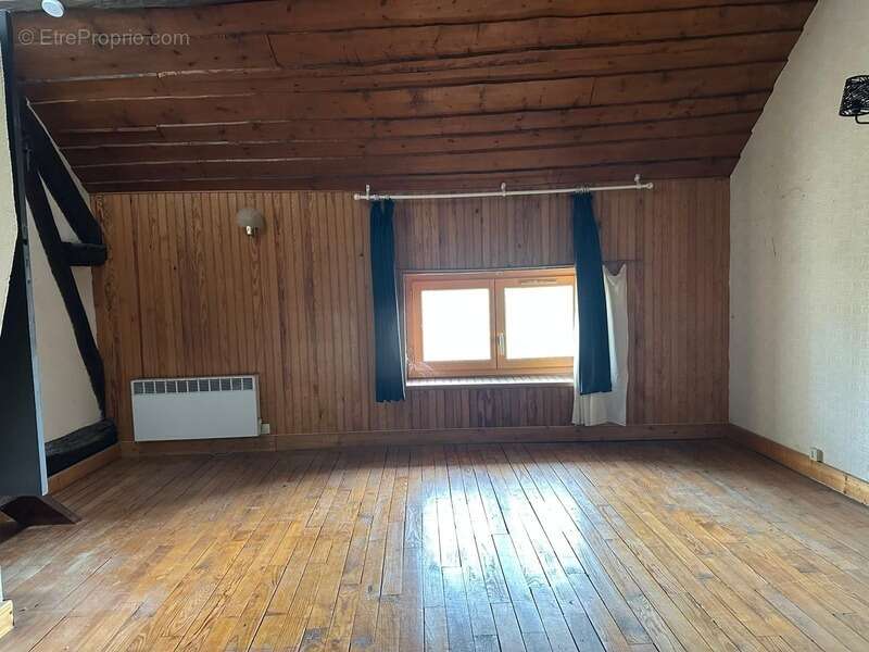 Maison à NEAUPHLE-LE-VIEUX